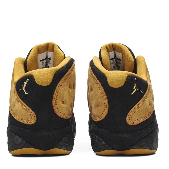 Lightly used air men’s Jordan Retro Low - Picture 2 of 9